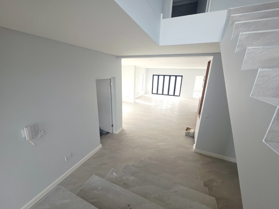 4 Bedroom Property for Sale in Sandown Western Cape